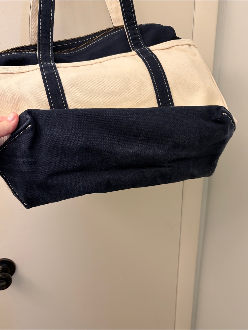 Polo by Ralph Lauren Navy and Cream Canvas Messenger Tote - Picture 6 of 8